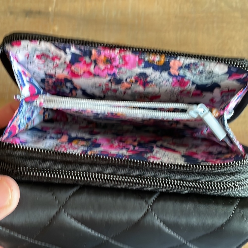 Vera Bradley Black Crossbody - Picture 3 of 7